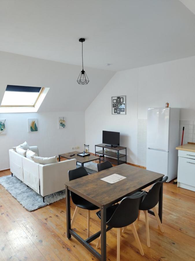Cosy Appartement 2 Chambres Pont-de-lʼArche Eksteriør bilde
